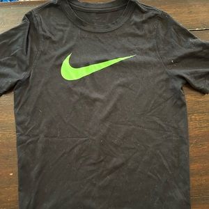 Nike youth boys Dri-Fit Tshirt